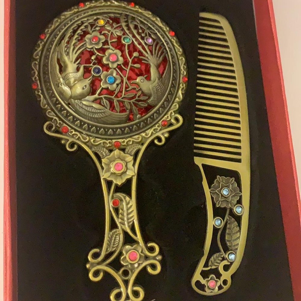 Vintage mirror set